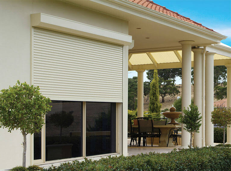 What Are the Differences Between Manual and Electric Roller Shutters?