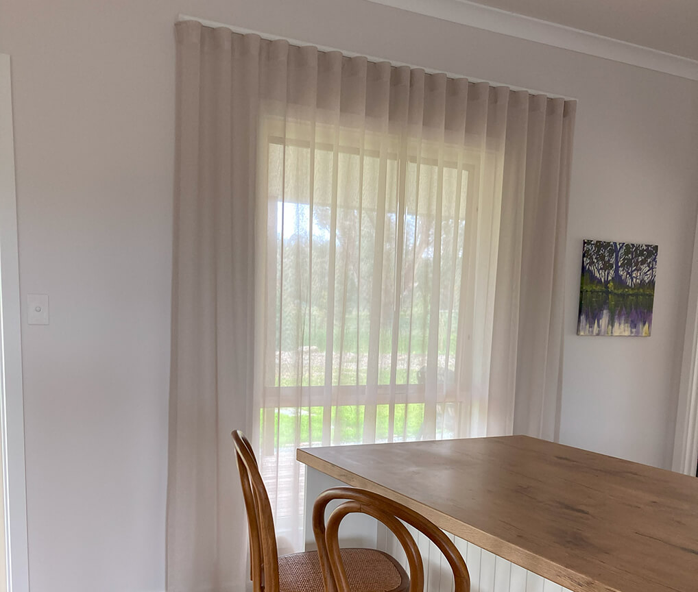Wall Mounted S-Wave Sheer Curtains